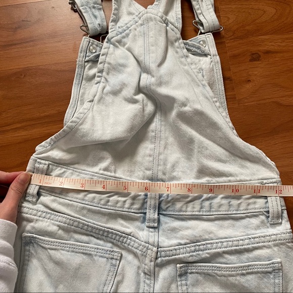 Old Navy Light Wash Denim Overalls - Picture 5 of 5